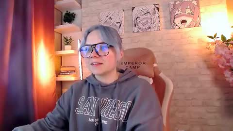 Snapshot of fancybella chatting on September 30, 2:55 pm Bella online show from September 30, 2:55 pm