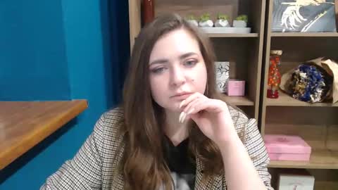 Linda online show from May 8, 9:01 am