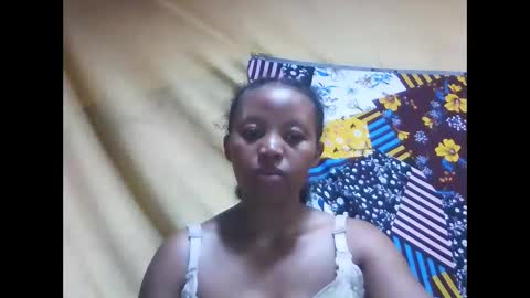 farantsaaly1 online show from November 17, 10:27 am