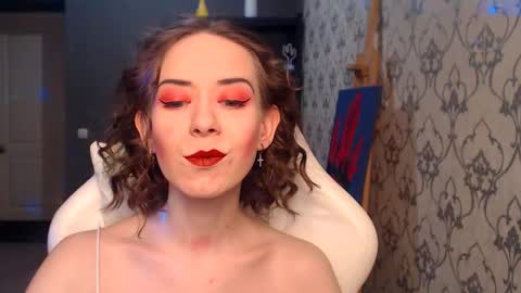 Fascinating   Eyes online show from June 1, 7:04 pm
