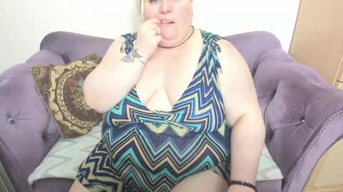 fashiona online show from November 9, 1:33 am