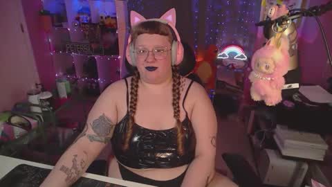 FatVeronica online show from March 21, 6:02 pm