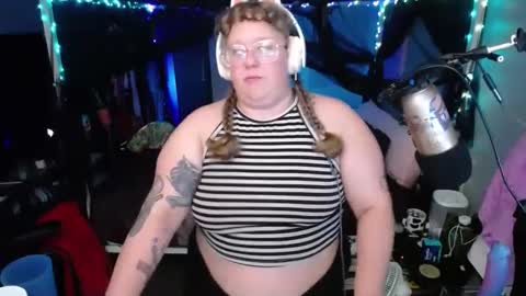 FatVeronica online show from February 4, 4:15 am