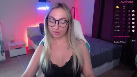 Miss online show from January 15, 10:21 am