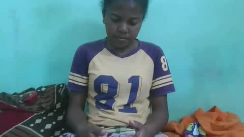 Snapshot of fenou122745 chatting on September 9, 7:13 pm fenou122745 online show from September 9, 7:13 pm