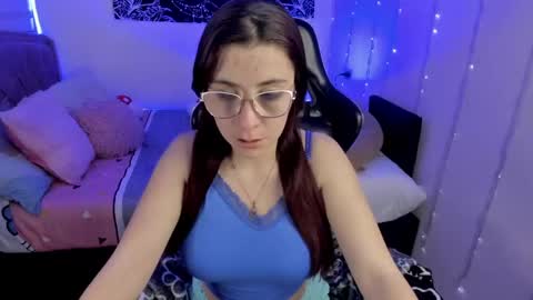 Fernanda Diaz online show from February 4, 6:04 am