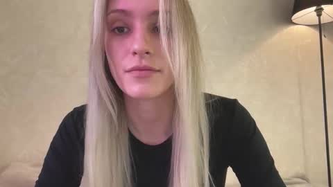 Lisa online show from September 28, 8:08 am