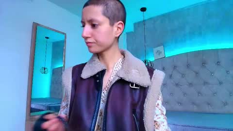   online show from October 21, 11:47 am