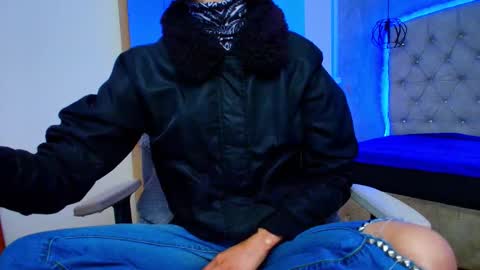   online show from September 15, 12:46 pm