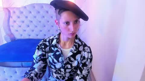   online show from June 3, 5:18 pm