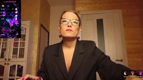 Lady online show from October 24, 10:00 am