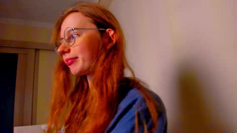 fire_luna online show from November 23, 5:03 pm