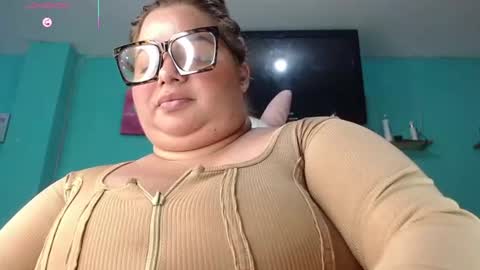 fire_passion__ online show from July 7, 9:46 am