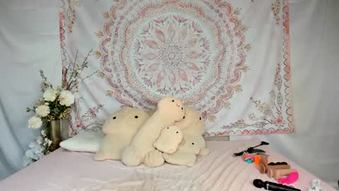 Megan NEW twitter fit amer girl online show from March 18, 10:59 pm