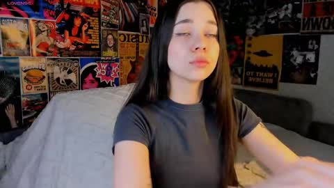 Snapshot of flirtykitty_ chatting on March 2, 10:23 pm Emely online show from March 2, 10:23 pm