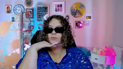 florenceanderson_ online show from September 29, 9:14 am