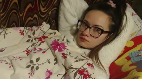 say meow and send tip  online show from March 1, 11:47 pm