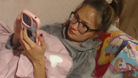 say meow and send tip  online show from September 24, 7:46 pm