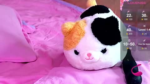 fluffy_cloude online show from November 25, 3:14 pm