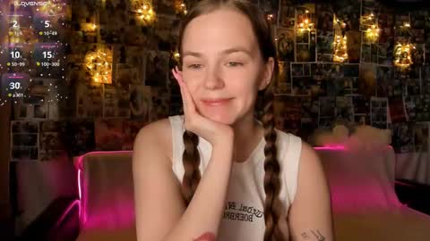 Lisa online show from December 19, 10:02 pm