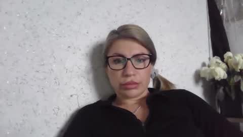 fox_red_lady7 online show from February 5, 10:18 am