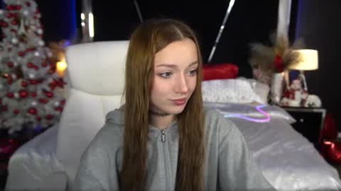 Maya online show from December 13, 9:21 pm