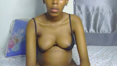 foxypennyy online show from November 18, 8:59 am