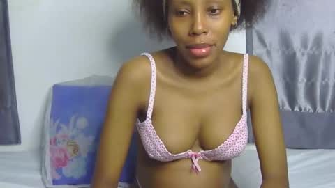 foxypennyy online show from November 7, 7:36 am