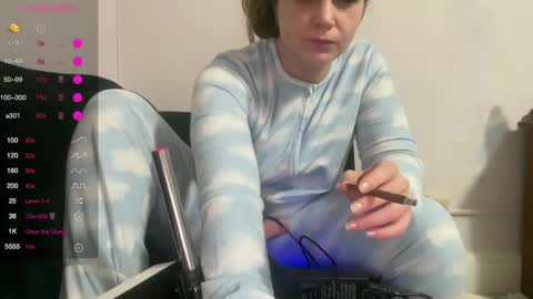 francescafey online show from December 17, 9:50 am