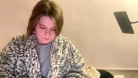 francescafey online show from September 19, 4:55 am