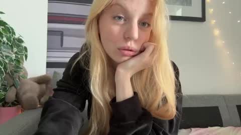 franny_fresh online show from June 3, 10:05 am