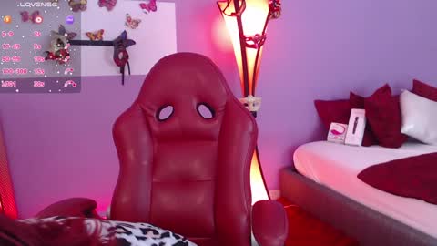 Snapshot of fransheskarossi chatting on January 18, 12:26 pm Fransheska online show from January 18, 12:26 pm