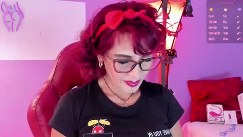 Snapshot of fransheskarossi chatting on March 8, 12:18 pm Fransheska online show from March 8, 12:18 pm