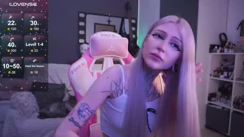 Asya UwU   online show from February 18, 4:28 pm