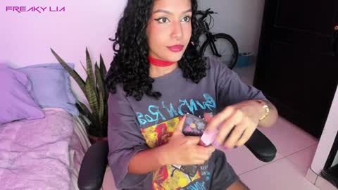 Snapshot of freaky_lia chatting on January 20, 11:10 pm Lia Gomez online show from January 20, 11:10 pm