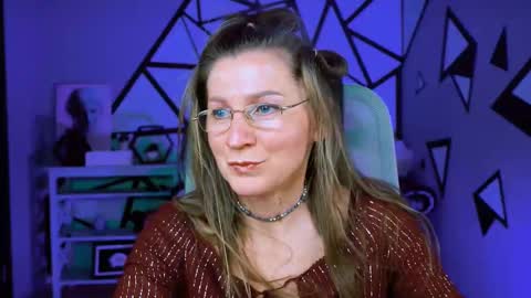 Frida Tander online show from February 16, 1:05 pm