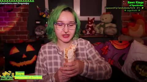 Snapshot of frogessjay chatting on October 2, 9:09 pm Jaywise Frogfoot online show from October 2, 9:09 pm