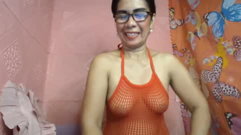 Snapshot of fuckinghairy49 chatting on January 6, 4:13 pm mariposa online show from January 6, 4:13 pm