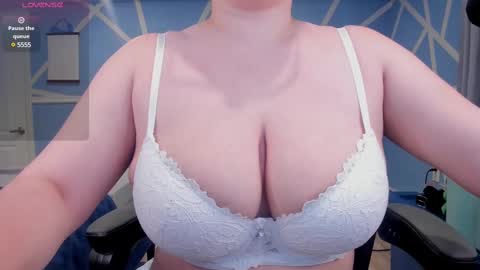 Snapshot of gaaby_ chatting on March 6, 8:27 pm gaaby  online show from March 6, 8:27 pm