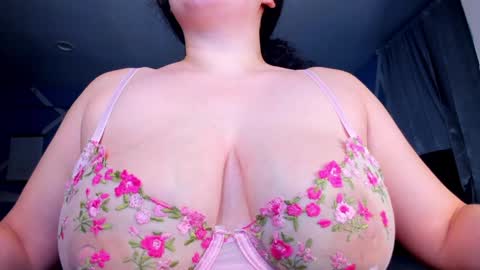 Snapshot of gaaby_ chatting on January 3, 1:59 am gaaby  online show from January 3, 1:59 am