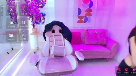 gabby_evanns online show from October 8, 12:31 pm