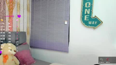 Snapshot of gabi_boom chatting on January 7, 12:13 am Gabriela online show from January 7, 12:13 am