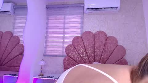 gabriela online show from February 3, 7:18 pm