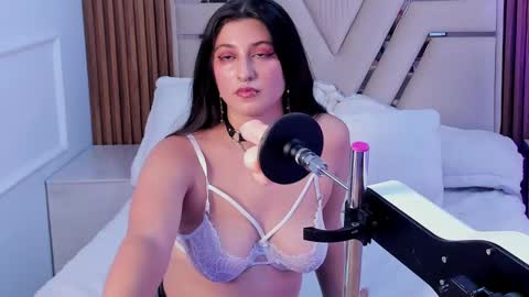 Snapshot of gabrielakassi chatting on March 12, 3:46 am Gabriela Kassi online show from March 12, 3:46 am