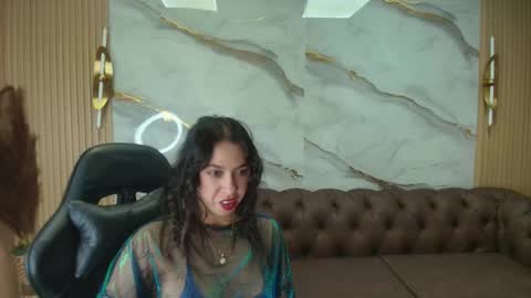 Gabriella online show from December 3, 1:35 pm