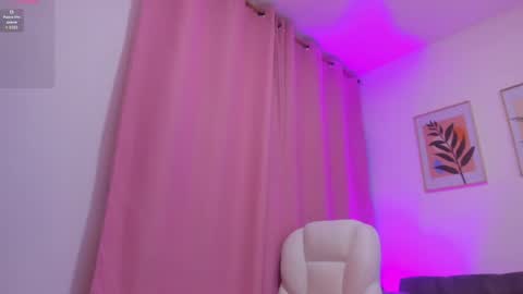 gaby online show from April 14, 7:14 pm