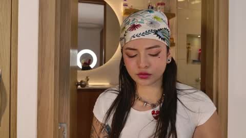 Gaby  online show from May 21, 5:55 pm