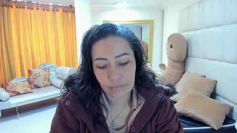 gabriela online show from March 8, 1:44 pm