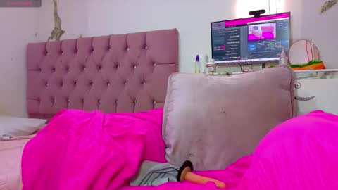 gaby_vegaa online show from October 21, 10:14 pm