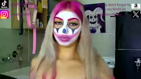 Snapshot of gabygumms chatting on September 17, 1:53 pm gabygumms online show from September 17, 1:53 pm